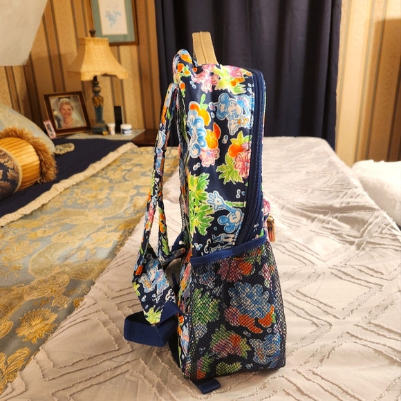 Disney Parks Collection x Lilly Pulitzer Large Backpack - Picture 4 of 8